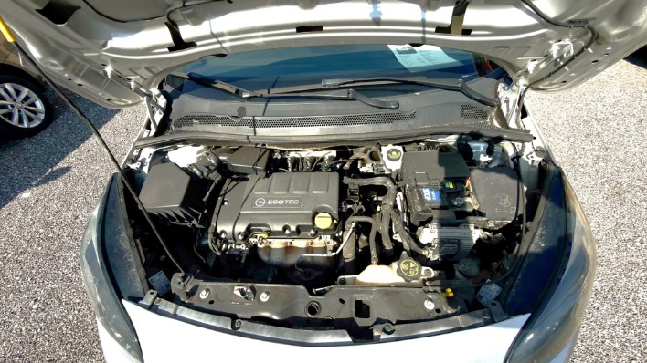 opel corsa 1.4 gpl cosmo - immagine 1