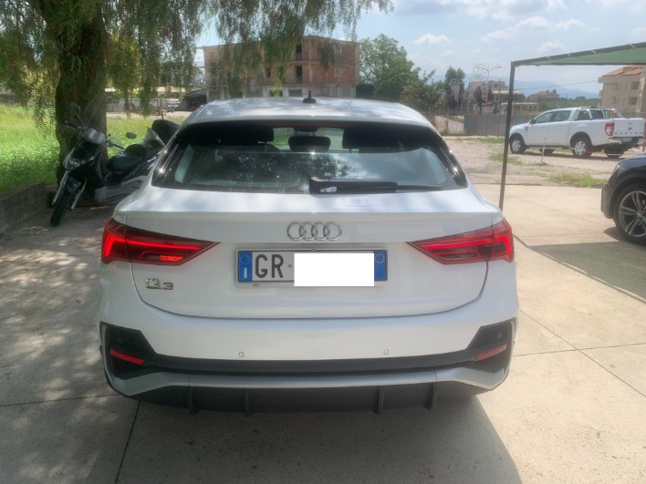 "disponibile" Audi Q3 Sprtback SLine 2.0 Tdi 150 CV - immagine 13