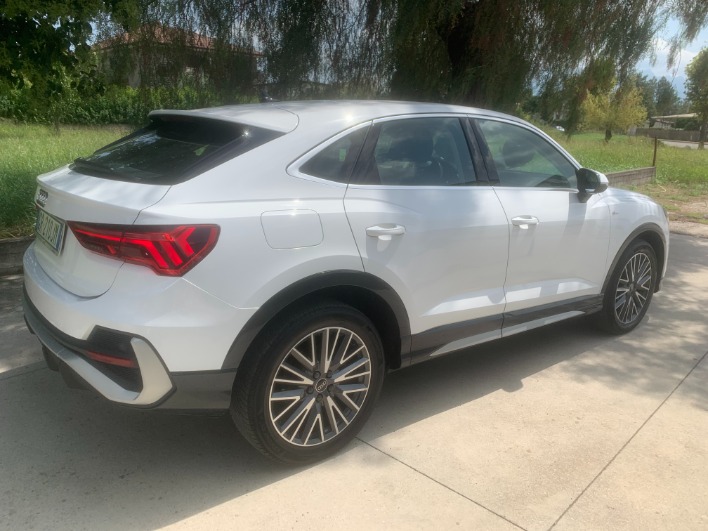 "disponibile" Audi Q3 Sprtback SLine 2.0 Tdi 150 CV - immagine 15