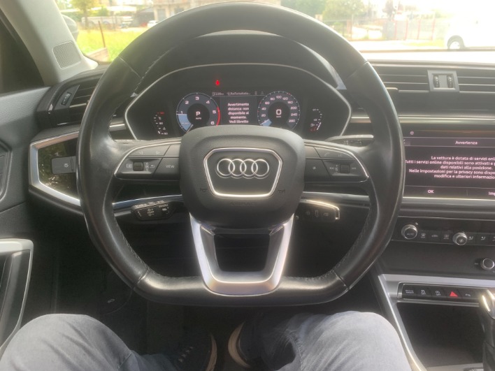 "disponibile" Audi Q3 Sprtback SLine 2.0 Tdi 150 CV - immagine 24
