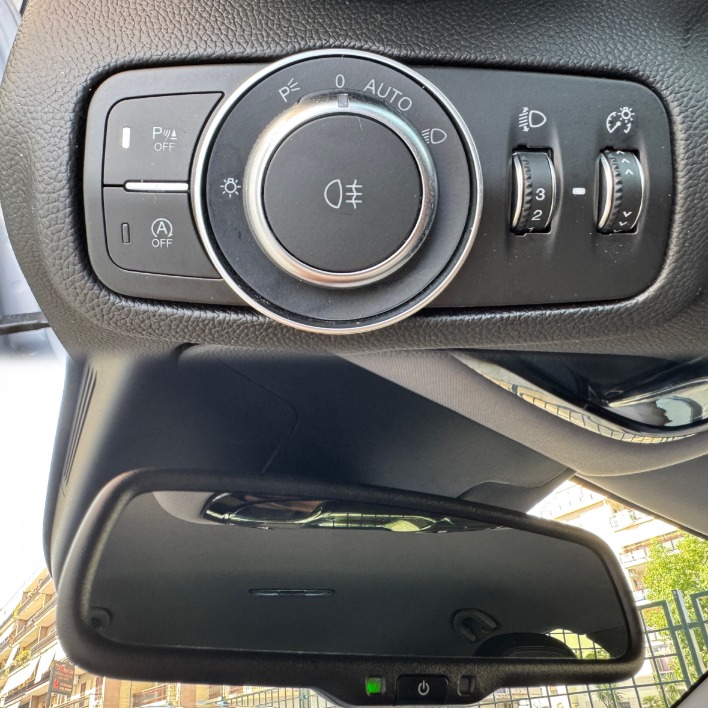 ALFA ROMEO GIULIA 2.2 T VELOCE Q4 210 cv auto MY20 - immagine 12