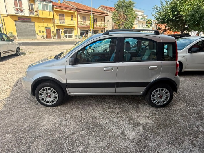 Fiat Panda climbing 1.2 naturalpower - immagine 3