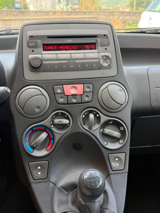 Fiat Panda climbing 1.2 naturalpower - immagine 10