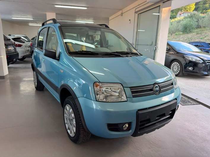 Panda 1.2 Climbing 4x4 Tetto Panoramico KM 48.000!!! - immagine 2
