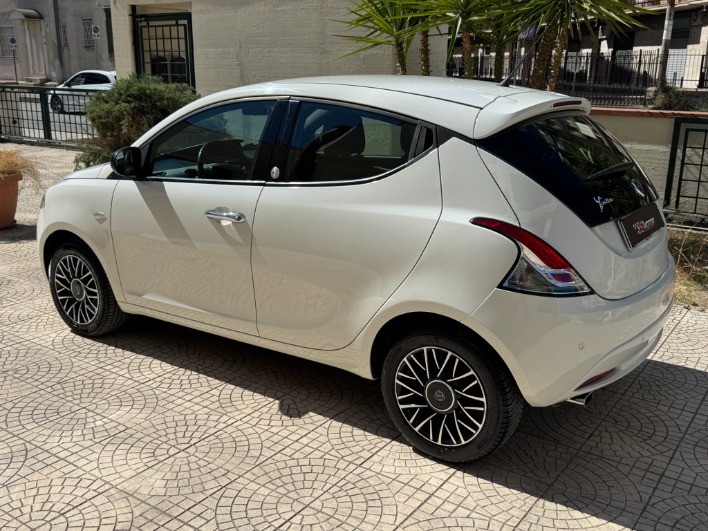 LANCIA YPSILON 1.2 GOLD ECOCHIC GPL 69cv my19 - immagine 3