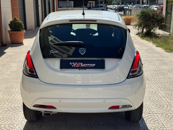 LANCIA YPSILON 1.2 GOLD ECOCHIC GPL 69cv my19 - immagine 4