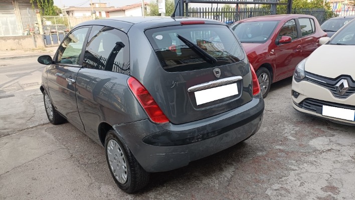 LANCIA YPSILON 1.2 ARGENTO - immagine 3