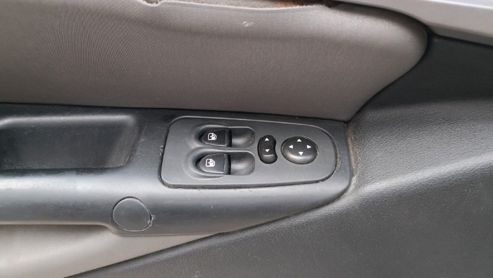 LANCIA YPSILON 1.2 ARGENTO - immagine 8