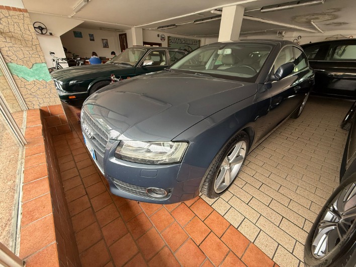 Audi A5 2.0 tdi 2010 - immagine 1