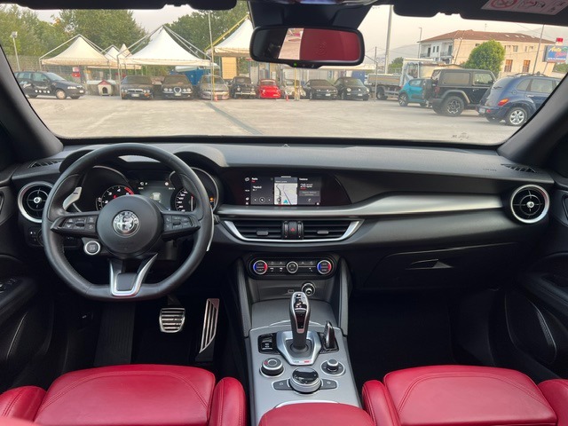 Alfa Stelvio 2.2 TD 210CV AT8 Q4 Veloce Tetto Apribile - immagine 13