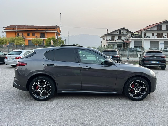 Alfa Stelvio 2.2 TD 210CV AT8 Q4 Veloce Tetto Apribile - immagine 18