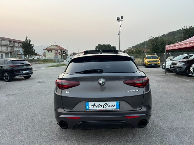 Alfa Stelvio 2.2 TD 210CV AT8 Q4 Veloce Tetto Apribile - immagine 2