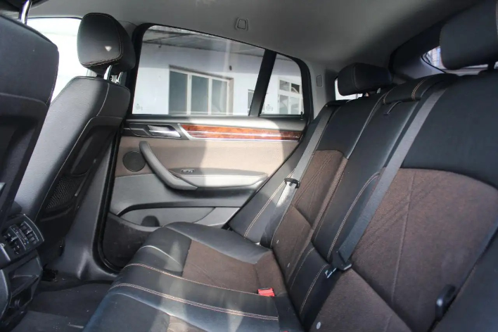 BMW X4 xDrive20d Business Advantage Aut. - immagine 1