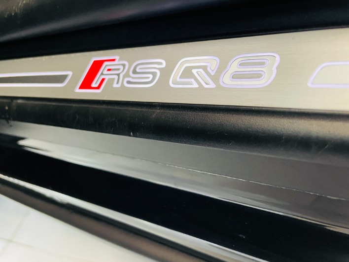 Audi RS Q8 40 TFSI 600cv MHEV Quattro Tip Tronic - immagine 7