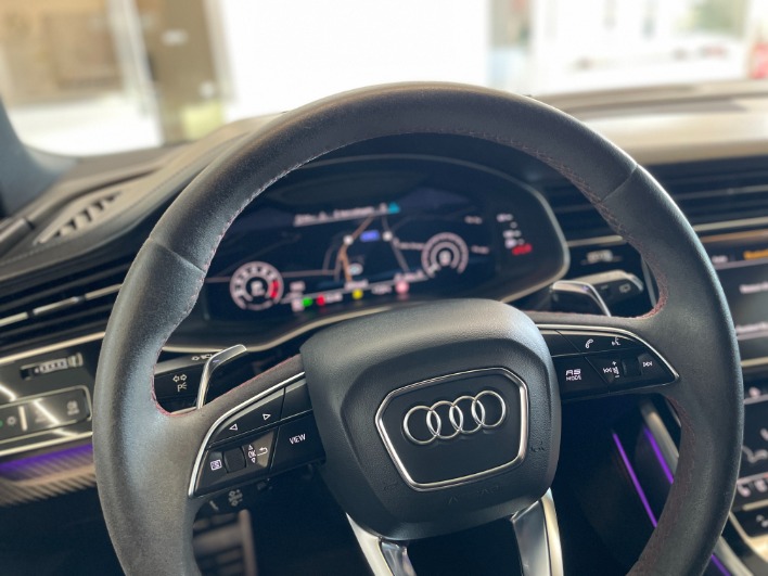 Audi RS Q8 40 TFSI 600cv MHEV Quattro Tip Tronic - immagine 11