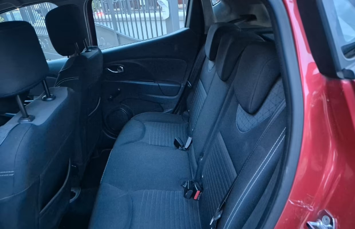 Renault Clio dCi 8V 90CV EDC Start&Stop 5 porte En - immagine 6