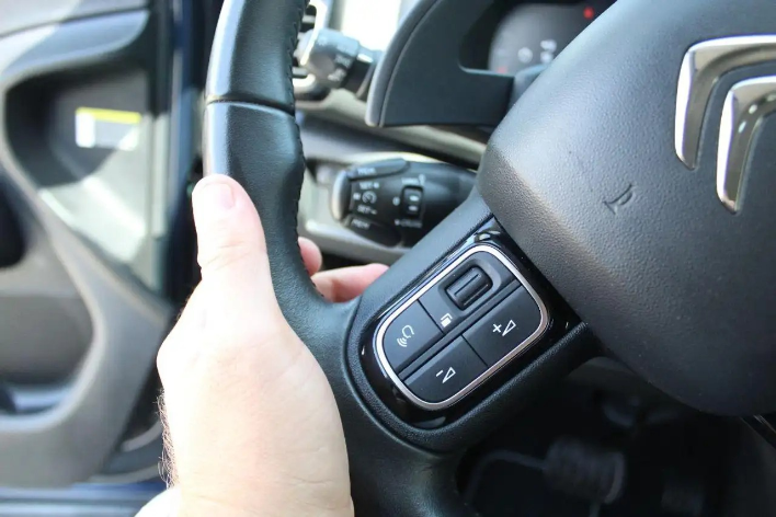 Citroen C5 Aircross BlueHDi 130 S&S EAT8 Feel P. - immagine 3
