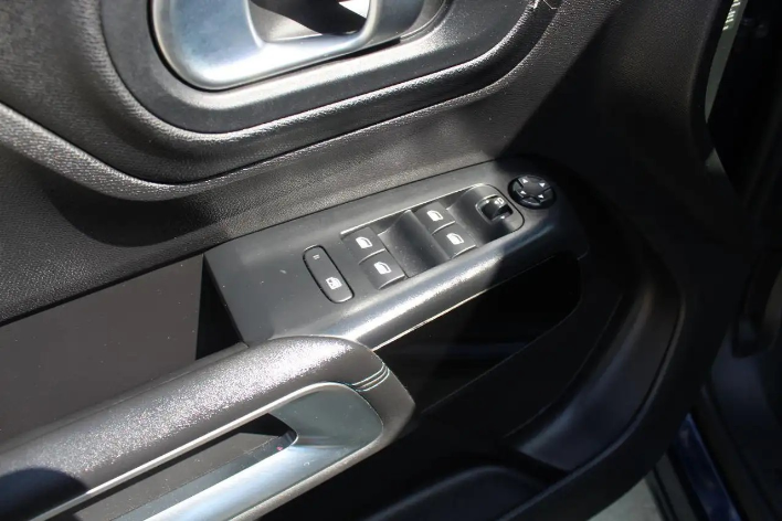 Citroen C5 Aircross BlueHDi 130 S&S EAT8 Feel P. - immagine 7