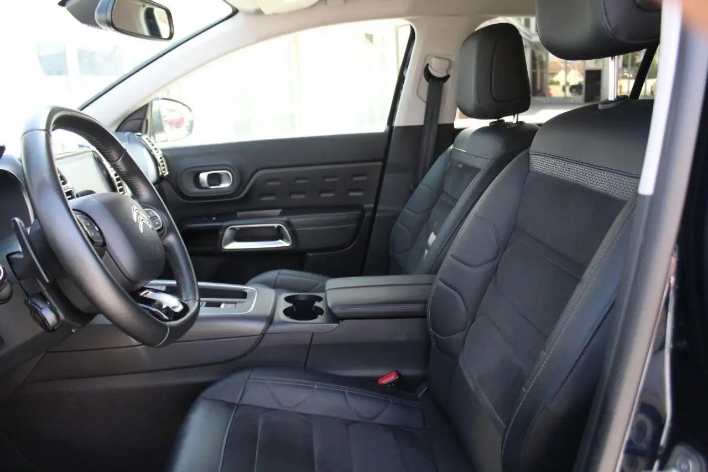 Citroen C5 Aircross BlueHDi 130 S&S EAT8 Feel P. - immagine 6