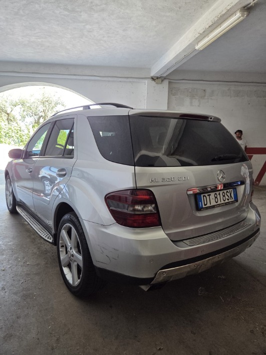 Mercedes-Benz ML320 4MATIC CDI 2009 - immagine 12