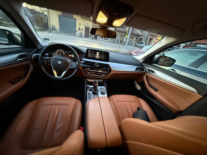 BMW 520d G31 Touring 2019 - immagine 6