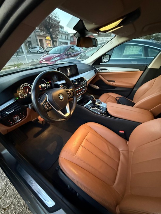 BMW 520d G31 Touring 2019 - immagine 9