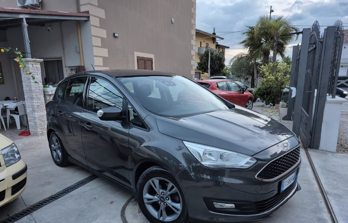 Ford C-Max 1.5 TDCi 120CV Start&Stop Titanium - immagine 10