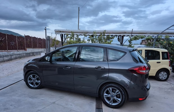 Ford C-Max 1.5 TDCi 120CV Start&Stop Titanium - immagine 12