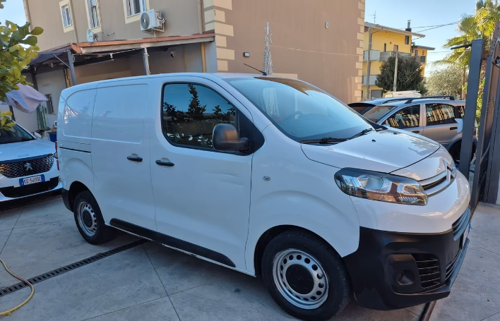 Citroen Jumpy 2.0 BlueHDi 140 S&S PL-TN Furgone M - immagine 1