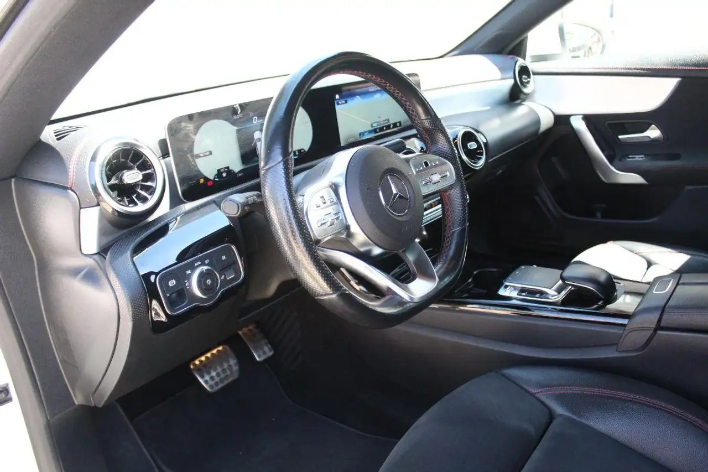 Mercedes-Benz CLA 200 d Aut. Shooting Brake Sport - immagine 6