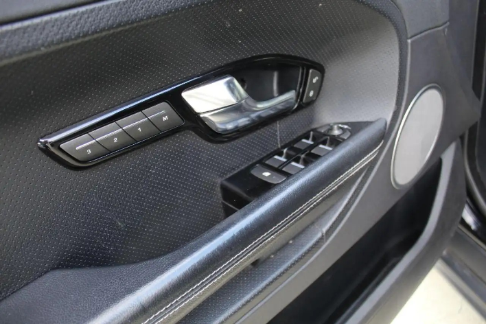 Land Rover Range Rover Evoque 2.2 TD4 5p. Pure Tech Pack - immagine 8