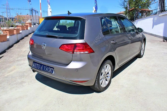 Volkswagen Golf 1.6 TDI 110CV 5p. Sport Edition BMT - immagine 11