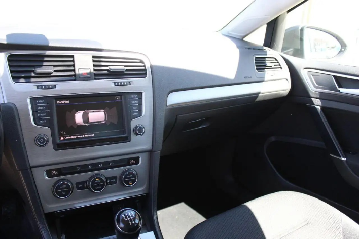 Volkswagen Golf 1.6 TDI 110CV 5p. Sport Edition BMT - immagine 4