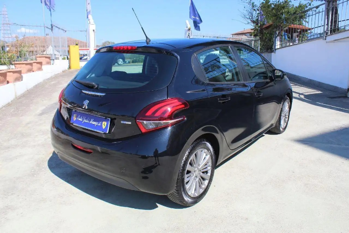 Peugeot 208 PureTech 82 3p. GPL Access - immagine 9