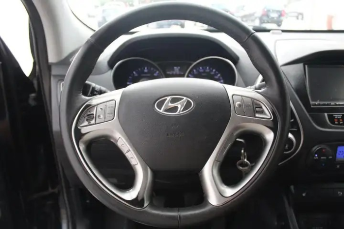 HyundaiiX35 1.7 CRDi 2WD Comfort - immagine 2
