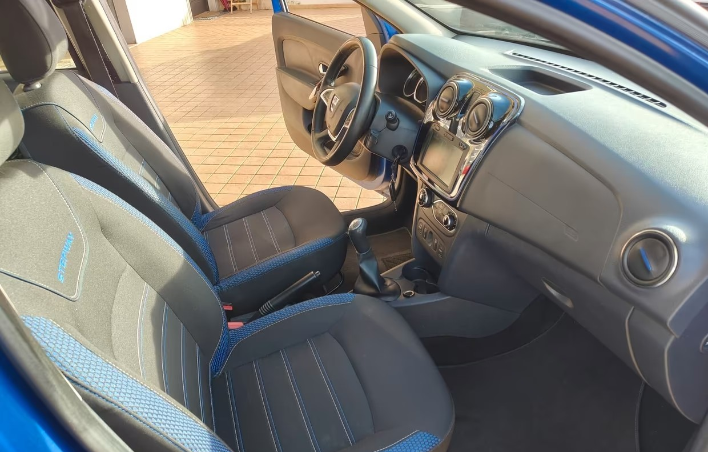 Dacia Logan MCV Stepway 1.5 Blue dCi 95CV Start&St - immagine 2