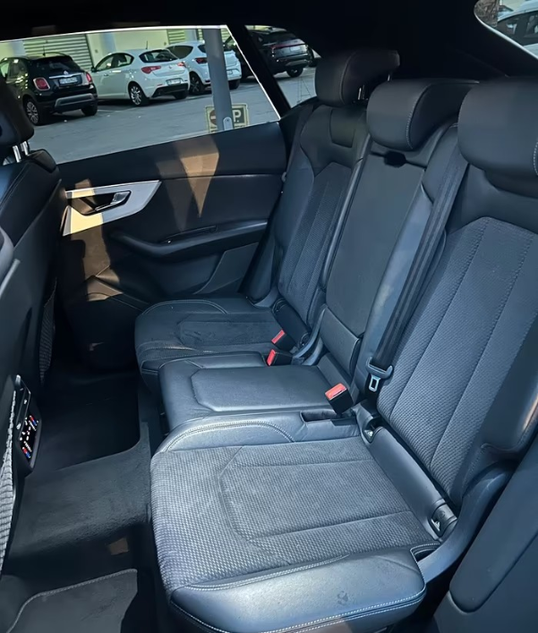 Audi Q8 50 TDI 286 CV quattro tiptronic Sport - immagine 1