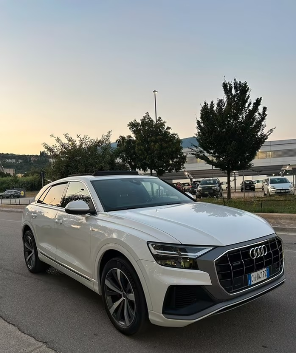 Audi Q8 50 TDI 286 CV quattro tiptronic Sport - immagine 15