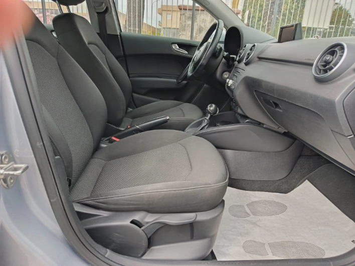 AUDI A1 1.6 TDI 115 CV S-TRONIC SPORTBACK AMBITION - immagine 9