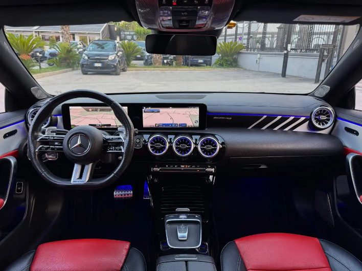 Mercedes-Benz CLA 200 d Coupe AMG Line Premium Plus 150CV - immagine 10