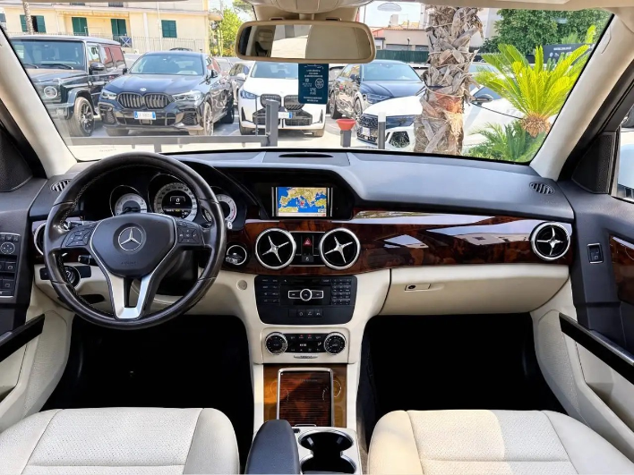 Mercedes-Benz GLK 200 CDI (be) Sport 140CV 2WD Auto - immagine 14