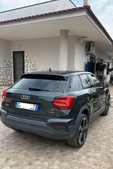 Audi Q2 S line Edition - immagine 1