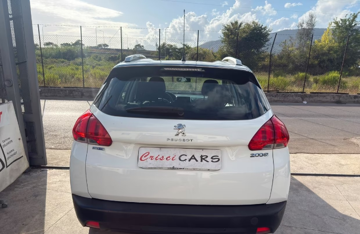 Peugeot 2008 BlueHDi 100cv - immagine 8