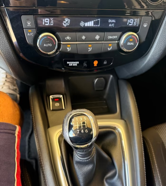 Nissan Qashqai 1.5 Diesel 11-2015 - immagine 7