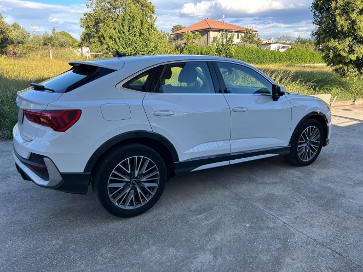 Audi Q3 Sprtback SLine 2.0 Tdi 150 CV - immagine 10