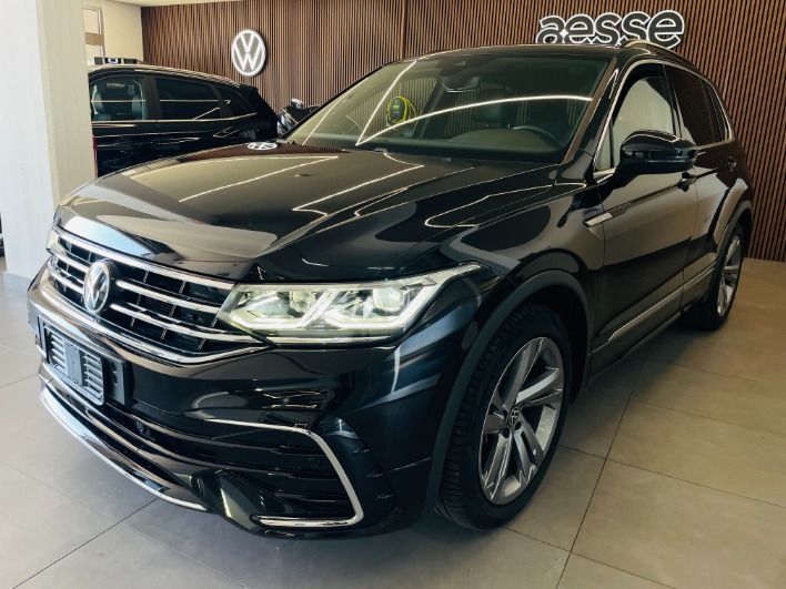 Volkswagen Tiguan R-Line 2.0 tdi DSG - immagine 12