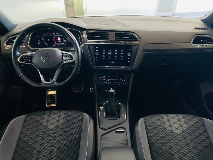 Volkswagen Tiguan R-Line 2.0 tdi DSG - immagine 5