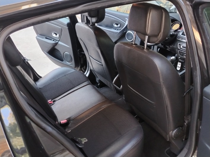 Renault Mégane 1.5 dCi 110cv - immagine 7