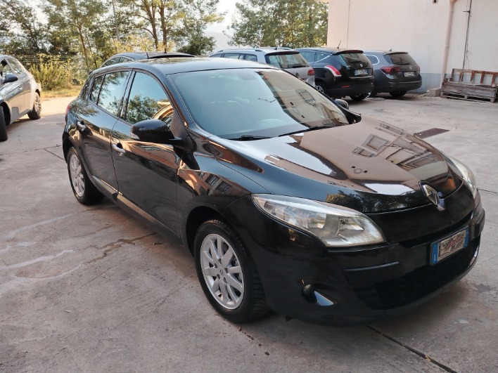 Renault Mégane 1.5 dCi 110cv - immagine 2