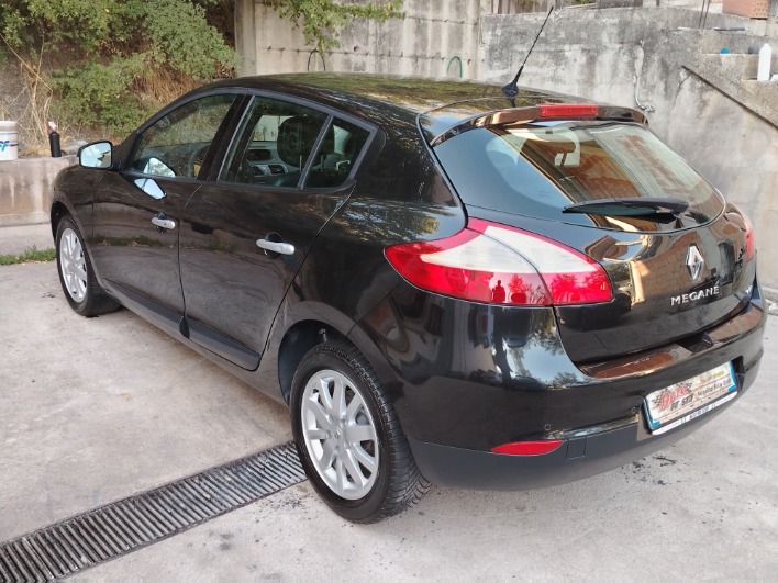 Renault Mégane 1.5 dCi 110cv - immagine 1